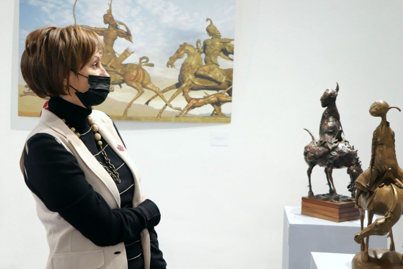 на выставке Даши Намдакова в краеведческом музее_agkm1823.jpg